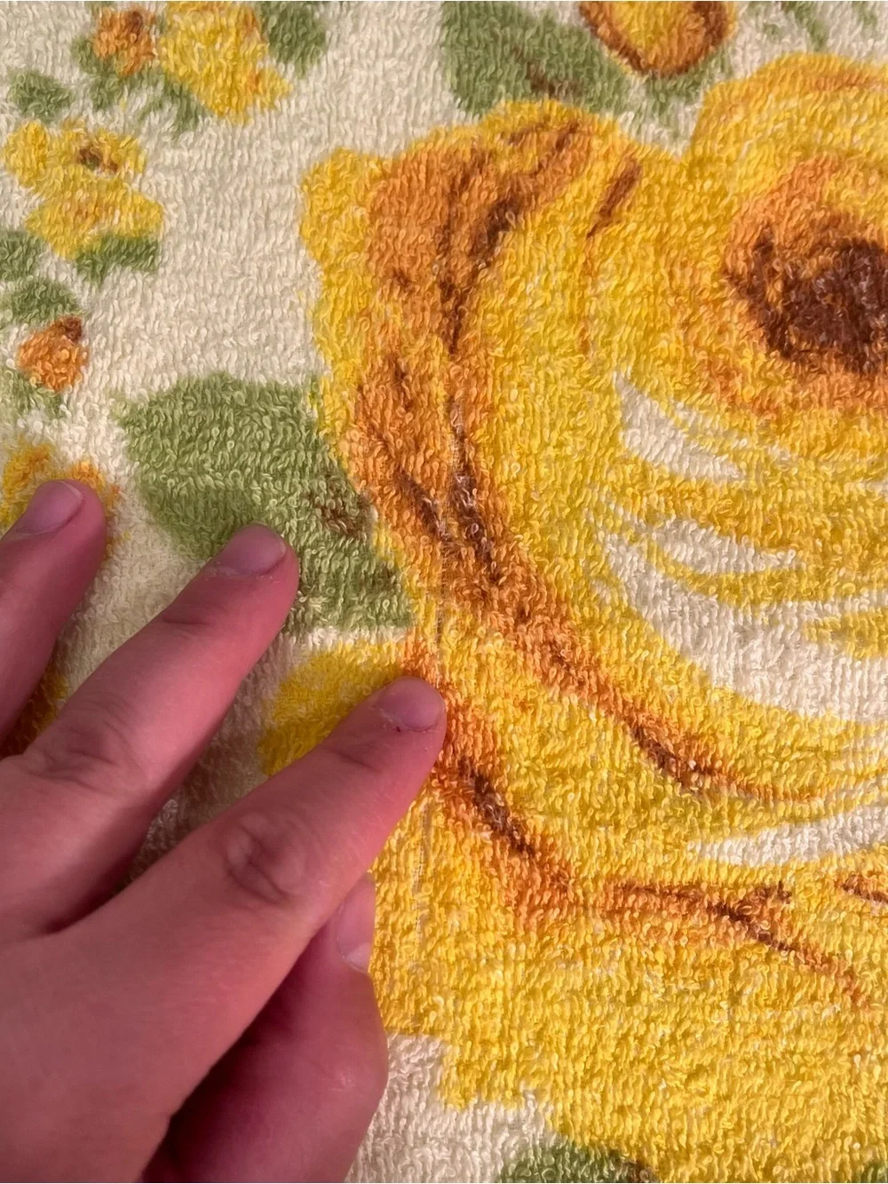 VTG Cannon 70s Yellow Rose Floral Cotton Bath Towel With Fringe Edge Mcm USA